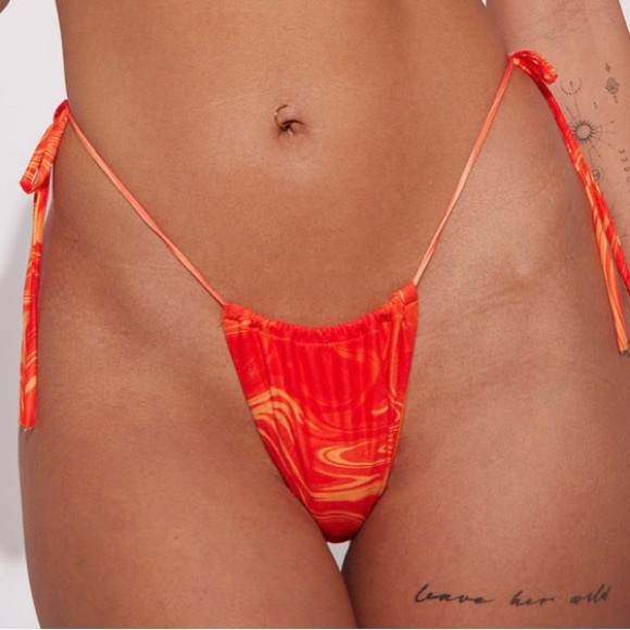 Fashion nova bikini bottom - Picture 2 of 3